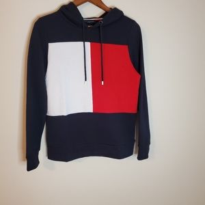 Tommy hilfigar sweater size small